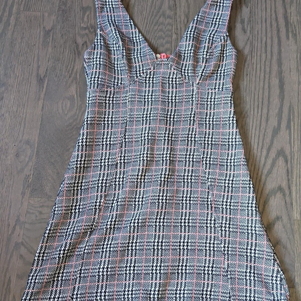 Topshop petite size 0 pink black and white plaid printed mini dress